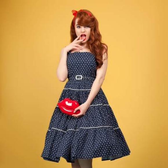 🌺Collectif Rosie Vintage Style Hair Scarf Red - Picture 4 of 5